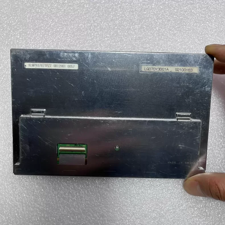 

Tested Intact 7”LQ070Y3DG1A LCD Display Screen