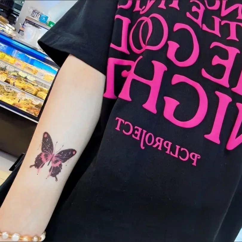 Cartoon Butterfly Fake Tattoo para Mulheres, Tatuagem Durável, Arm Art Sticker, Bonitos Tatuagens Temporárias, Impermeável, Temporales