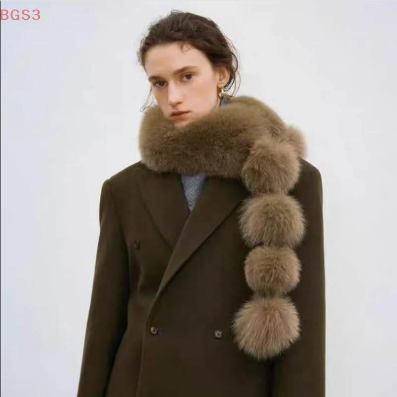 Syal Wanita Serbaguna Magnetik Baru Gaya Korea, Selendang Mewah Ringan dengan Bola Bulu Halus, Penghangat Leher Musim Dingin/Gugur yang Elegan dan Imut