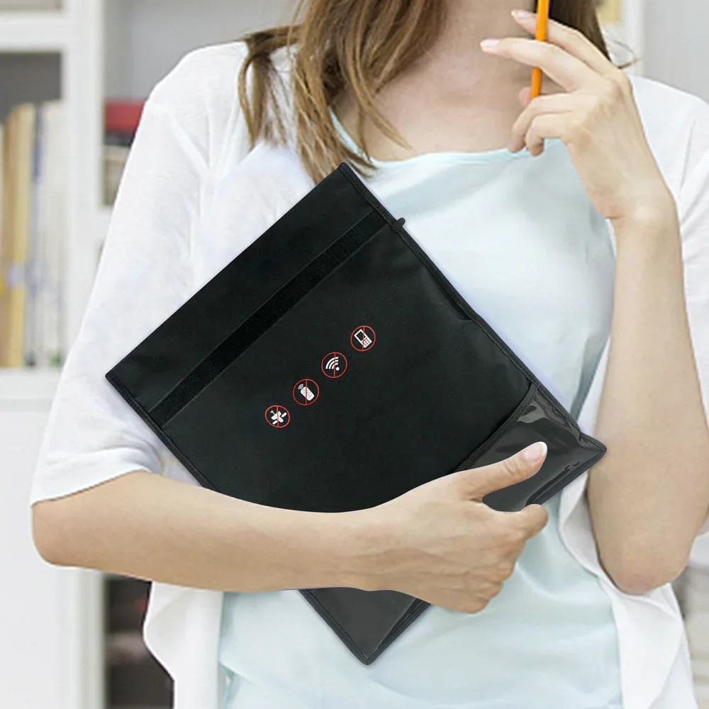 Signal Blocking Bag Mobile Phone Anti-Radiation Signal Shielding Bag Faraday Cage Pouch Car Key Radiation Protection Storage Bag