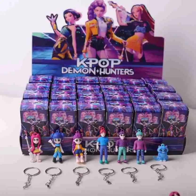 Willekeurig ​ 12 stks KPOP Demon Hunters Blind Box, Poke Poke Lucky Game voor Kinderen, PVC Anime Figuur Collectibles voor Party Geschenken ​
