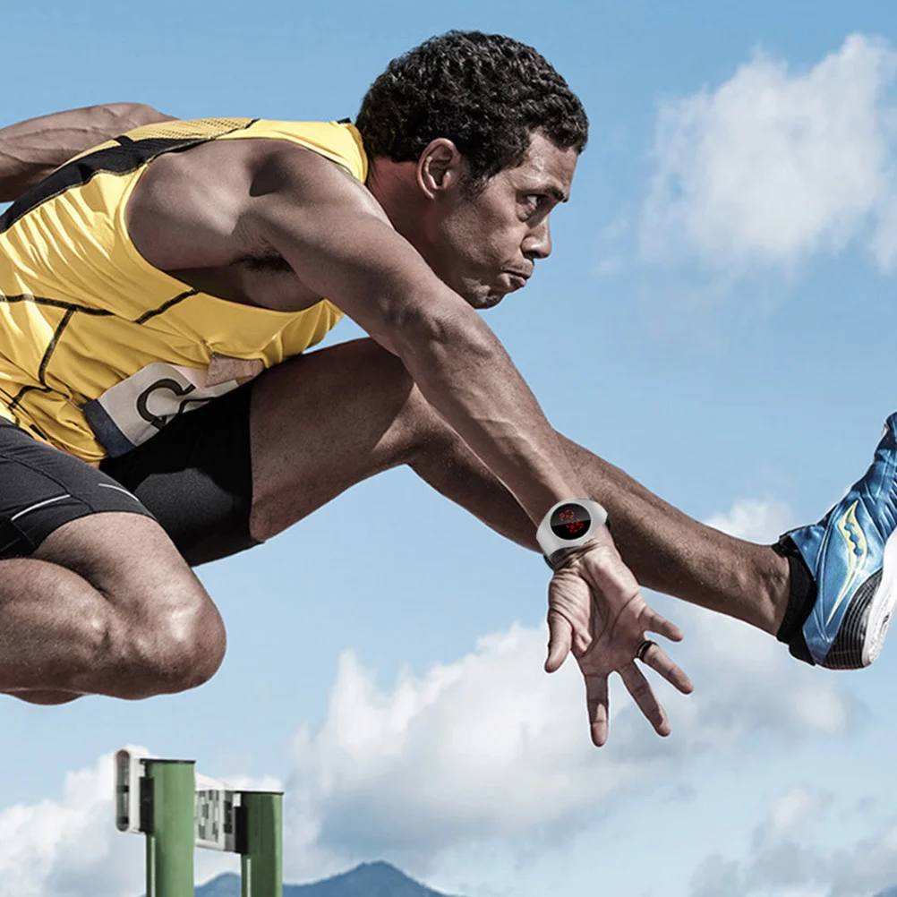 

2Pcs LED Electronic Watch Unisex Comfortable Wear One Button Adjust Clear Display Student Gift White