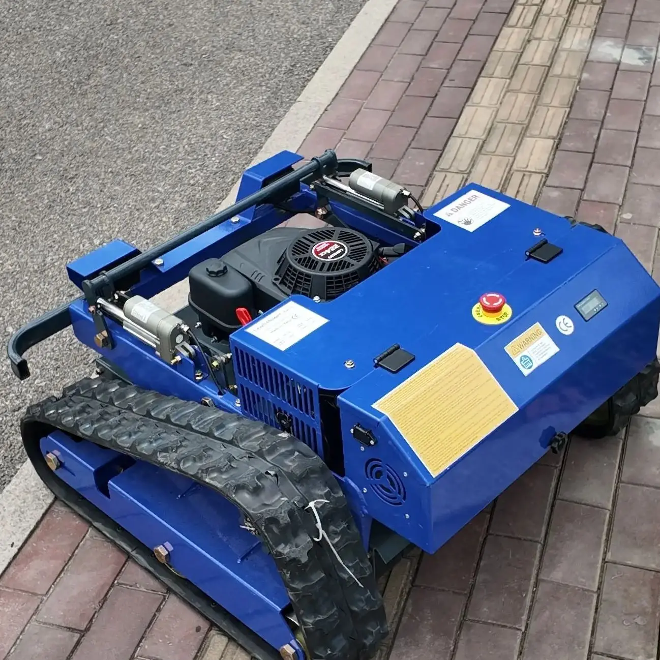 Customized radio-controlled lawn mower Remote Controlled Mower For Farm Grass Cutting Operat