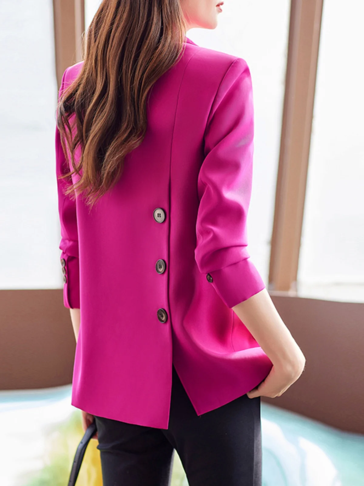 

Женский повседневный пиджак весна 2026: новинка, премиум-класс, уличный стиль, с разрезом сзади, популярная модель этого года, укороченный, в западном стиле