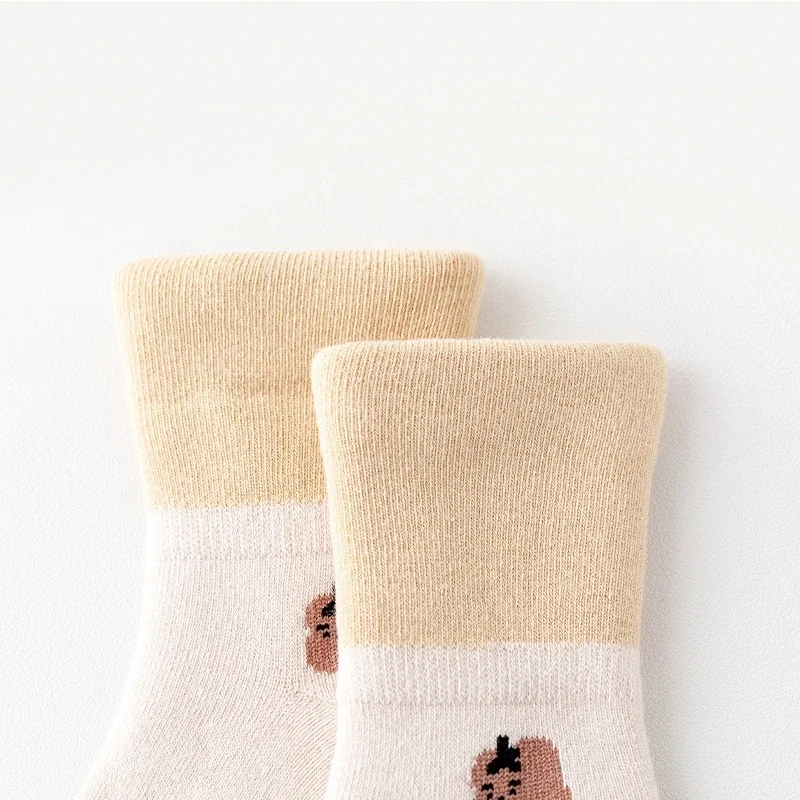 Warm Newborn Sock for Boy Girl Cartoon Lovely Beige Color Calf Sock for Infant Baby Autumn Winter Thicken Terry Sleeping Sock