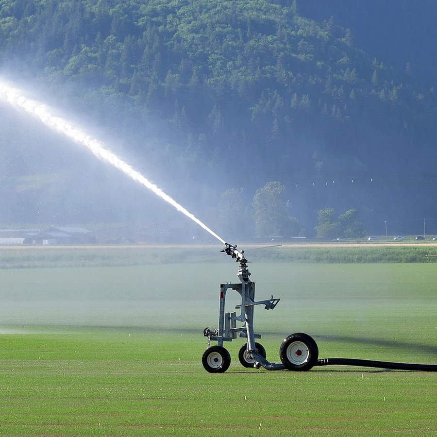 

Agriculture Center Pivot Irrigation System Movable Lateral Axial Spraying Irrigator