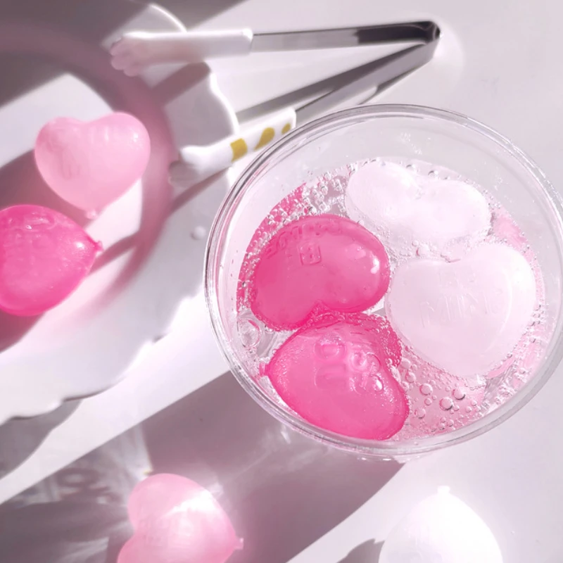 

15pcs/box Reusable Ice Cube, Washable Non-Melting Plastic Heart Shape Ice Cubes for Drinks, Whiskey, Cocktails, Wine, Coffee