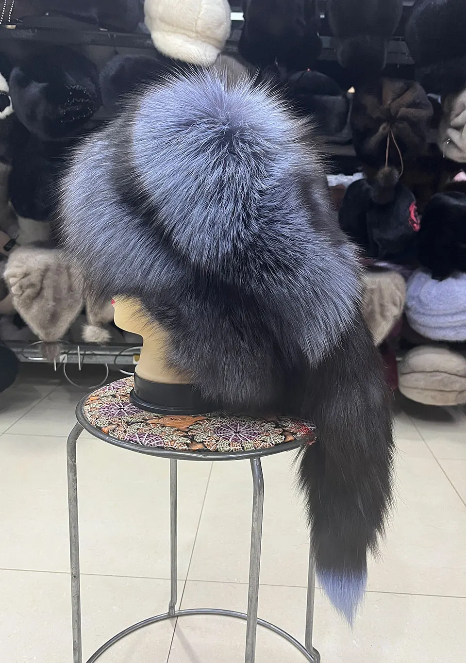 Winter Pelz Frauen Hut mit Schwanz Echt fuchs Pelzmütze Luxus Waschbär Pelz Mützen warmes Ohr schützen Unisex Bomber Hut Großhandel Hauben – Detail 13