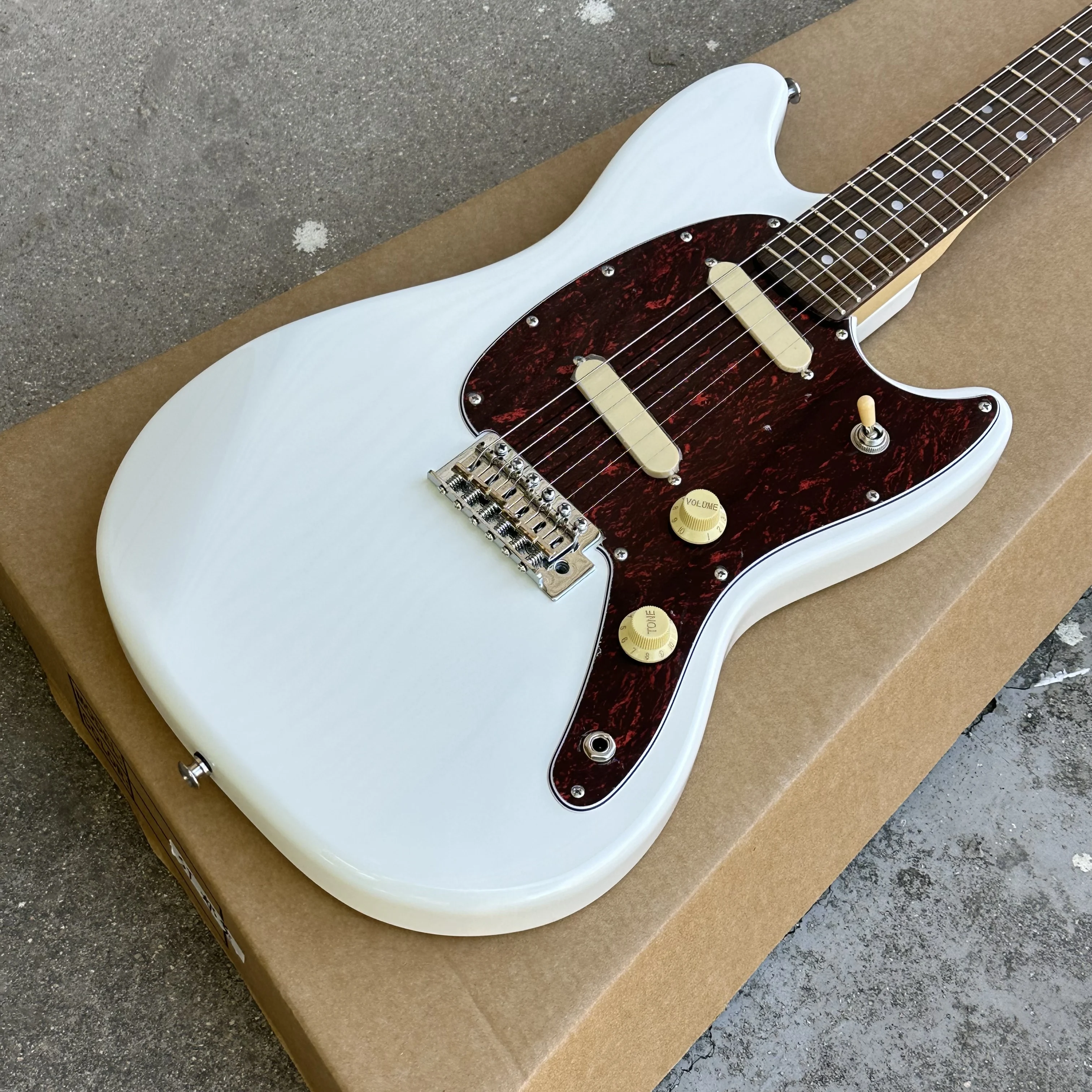 Thumbnail 2 - #15 Cheap Electric Guitars Worth Buying