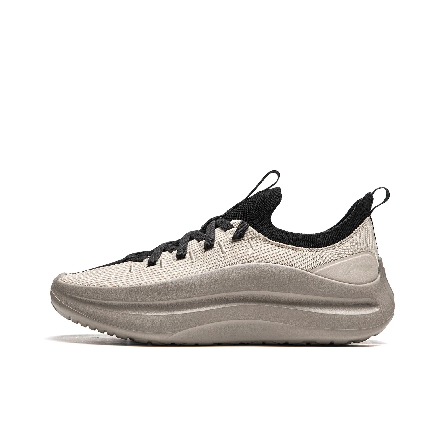 Li Ning Cloud Wave Cushioning Slip Resistant Abrasion Resistant Lightweight AGLU221-5