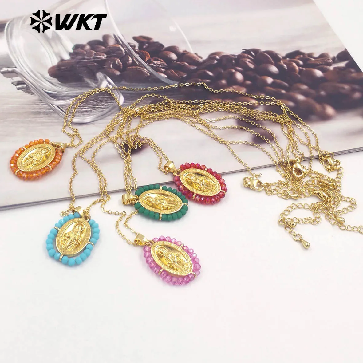 WT-MN985 WKT New Hot Design Christian Metal Carved With Colorful Crystal Beads Wire Wrapped Religious Necklace