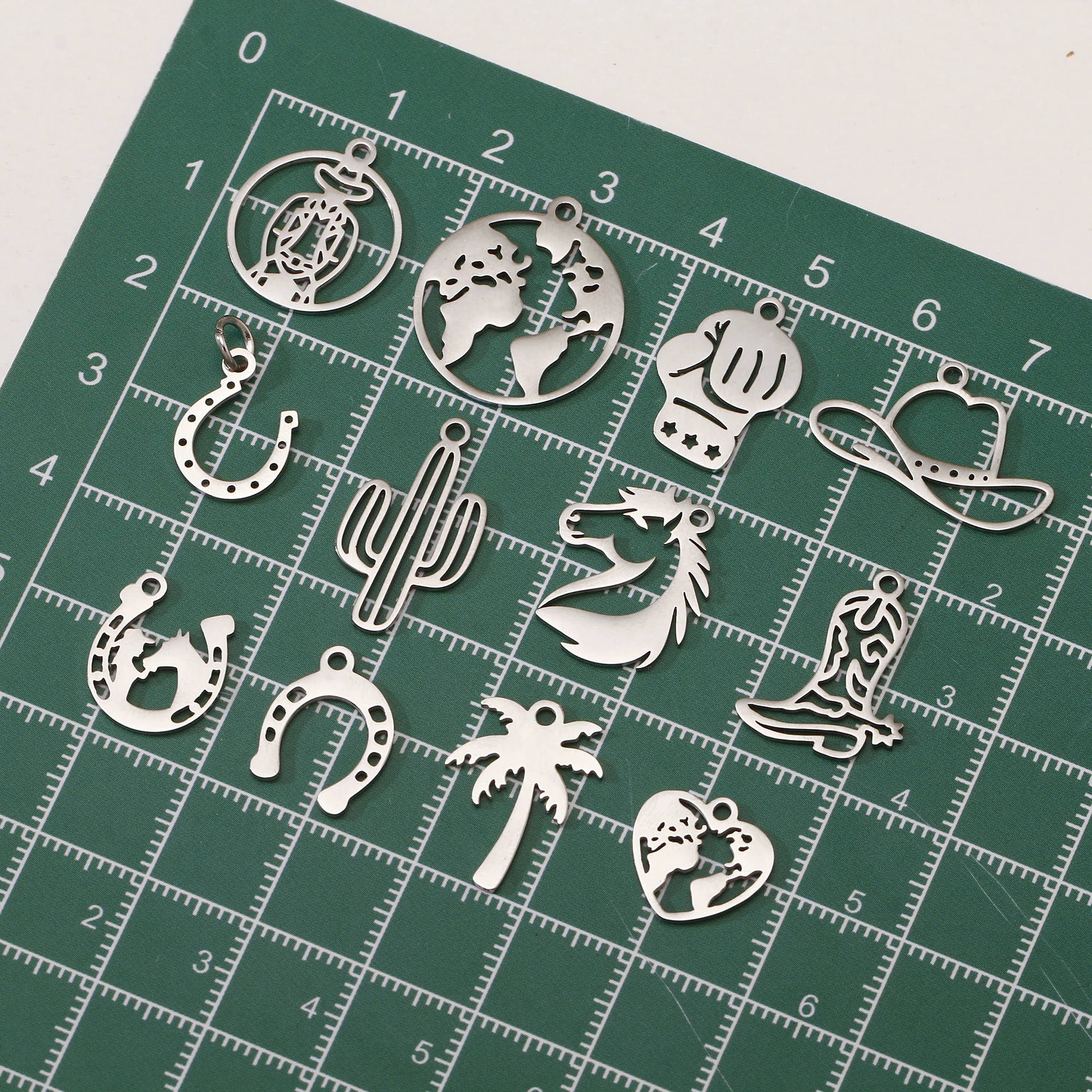 5Pcs Exquisite Cowboy Charm for Jewelry Making Stainless Steel Boot/Horse/Horseshoe Pendant DIY Bracelet Necklace Jewelry Making