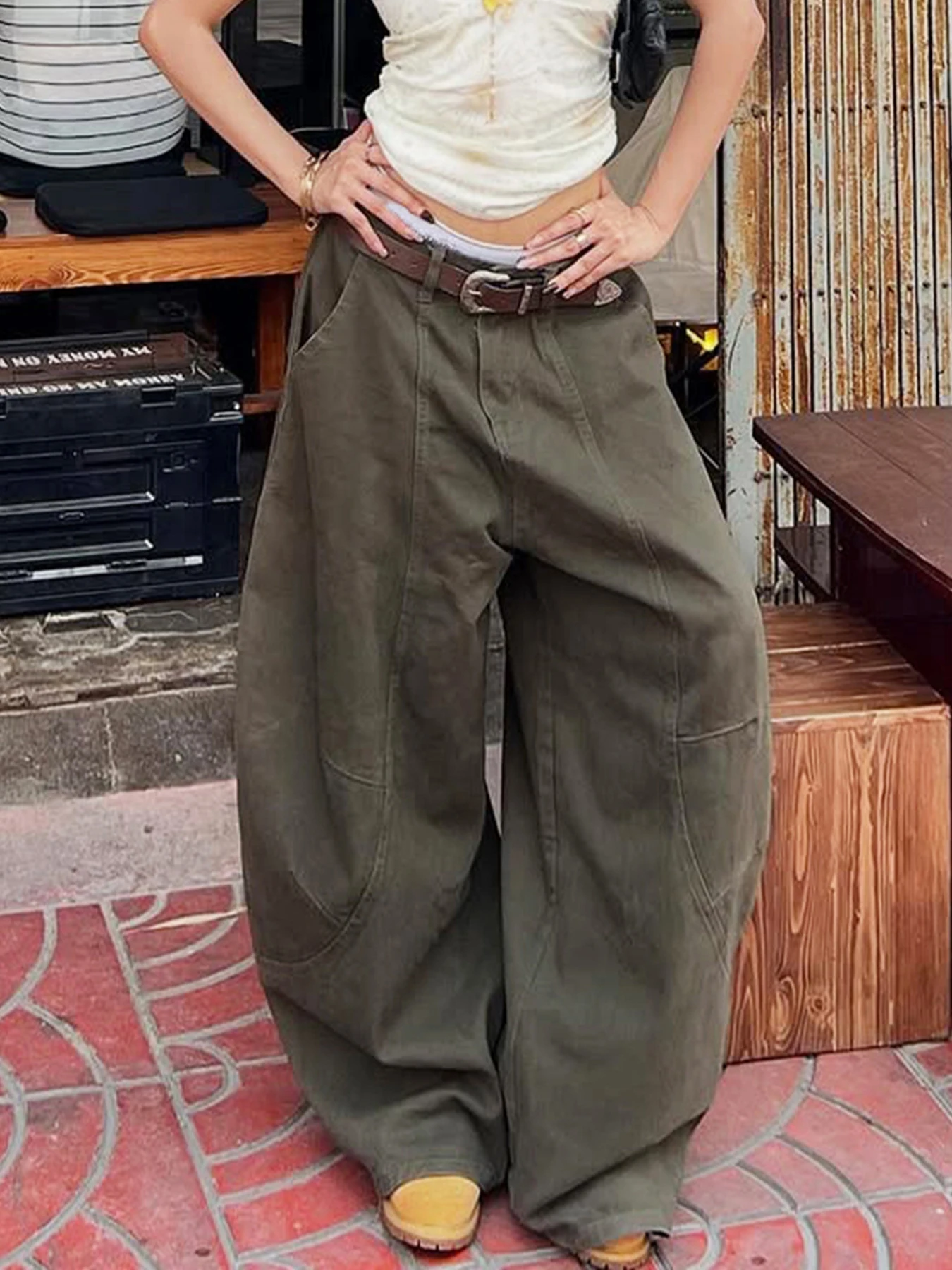 

Weekeep Streetwear Big Pockets Denim Pants Women Baggy Low Rise Wide Leg Cargo Pants Vintage 2000s Mom Jeans y2k Aesthetic Jeans
