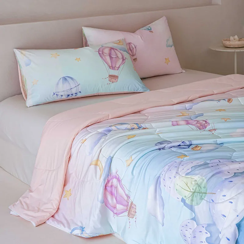 Luxury Satin Printed Quilted Cooling Quilt Thin Breathable Summer Air Conditioning Blanket Soft Antibacterial Soybean Comforter