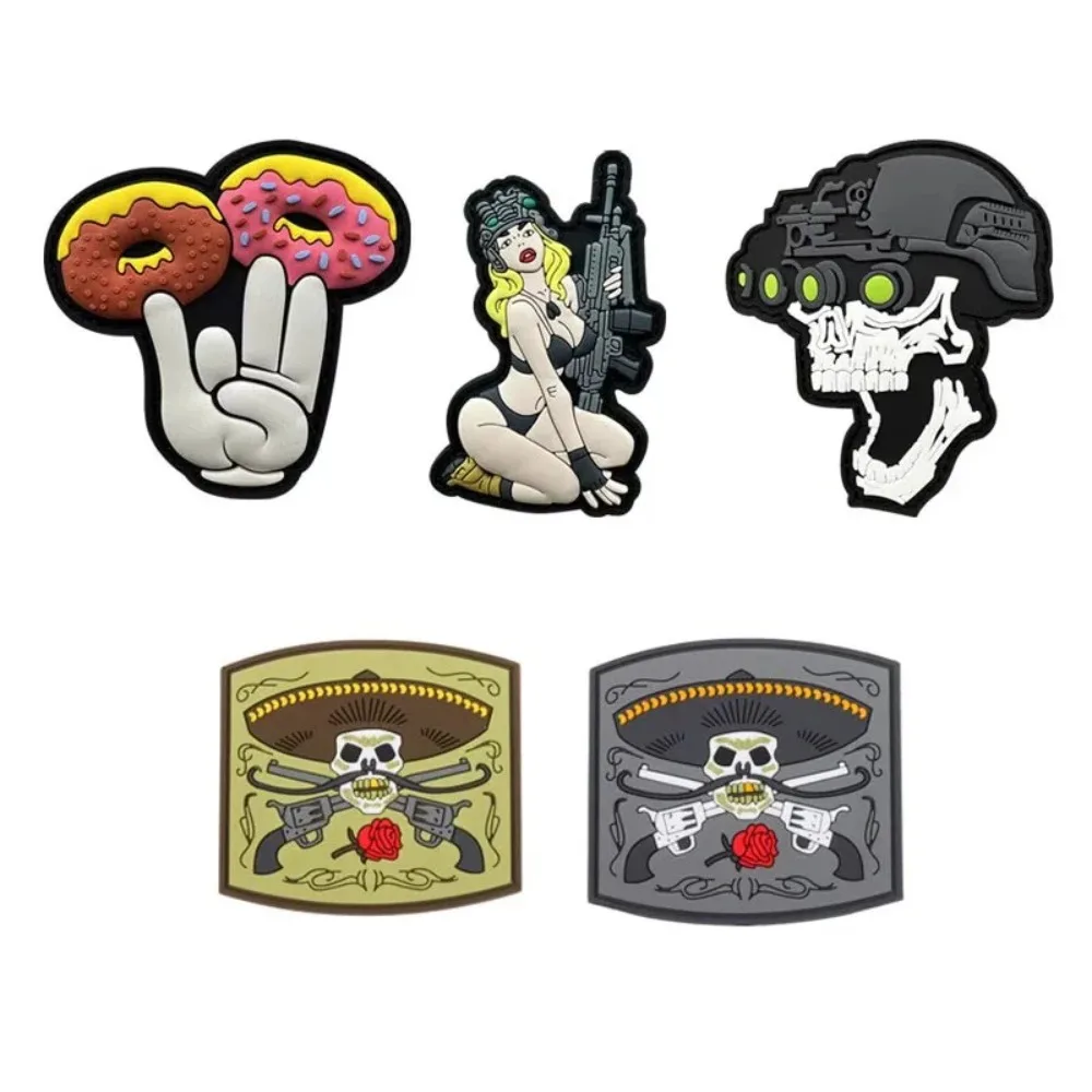 

Dual Gun Skull Tactical Patch Fun Donut PVC Finger Armband Morale Badge Military Logo Clothing Backpack Stickers