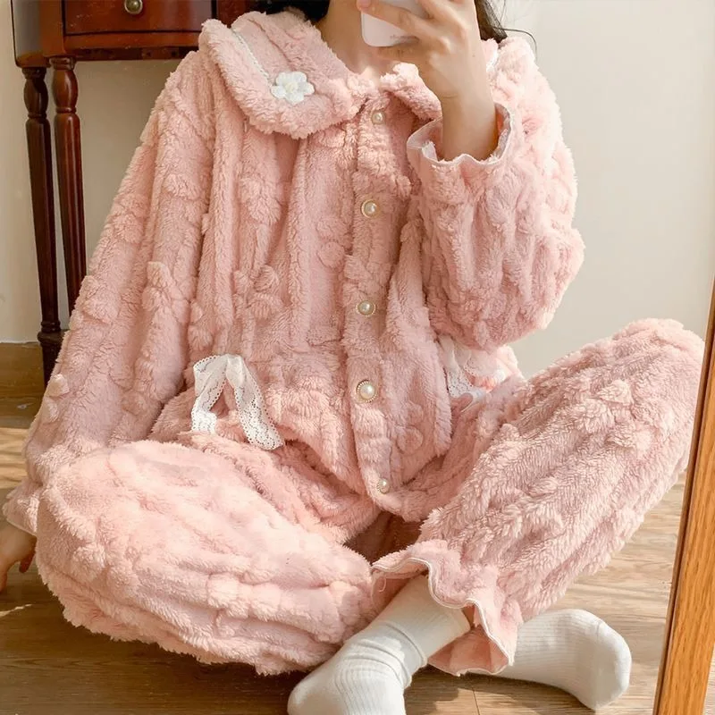 New Sleepwear Autumn Winter Postpartum Flannel Thick Plush Nursing Pajamas Pregnant Women Set Coral Velvet Can Be Worn Outside