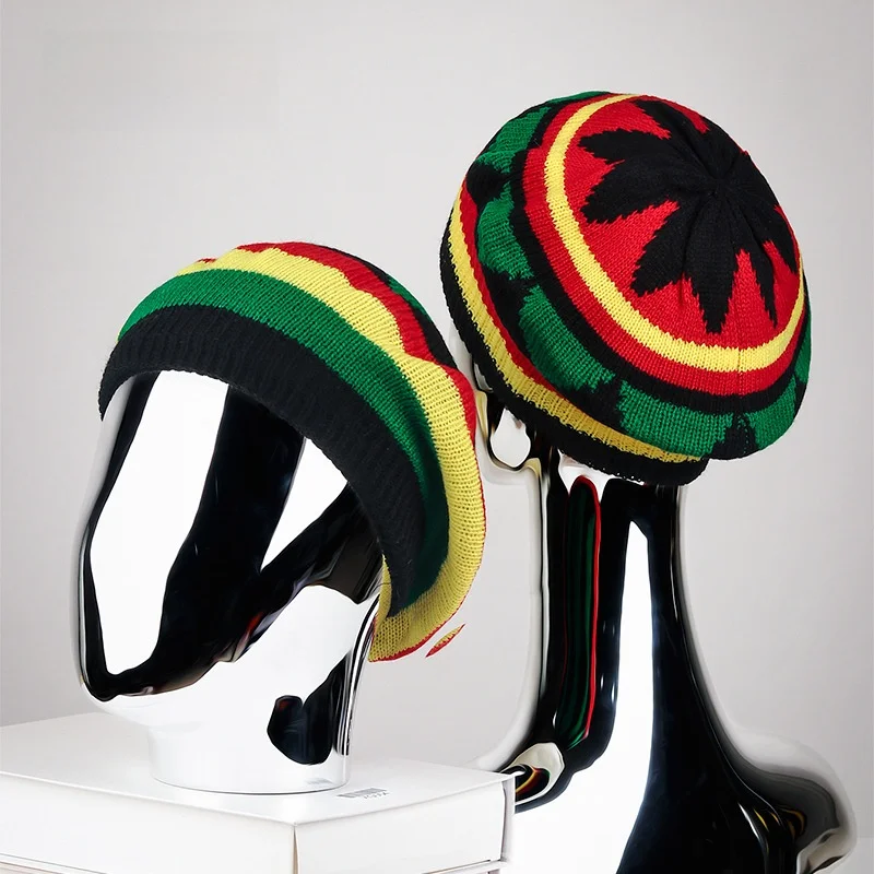 chapeu-de-halloween-tricotado-com-listras-arco-Iris-estilo-cartoon-sem-aba-em-fibra-de-poliester-para-todas-as-estacoes