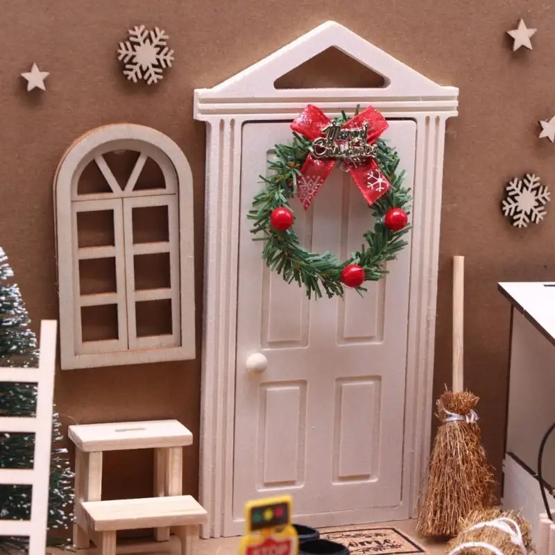

42 Piece Small Wooden Cottage Holiday Display Set For Tiny Homes With Renewable Materials And Simple Assembly L8RB