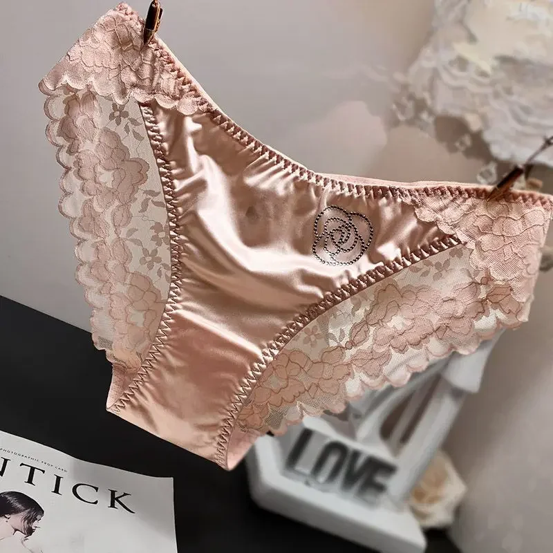 French Style Smooth Women Lace Panties Satin Silk Comfortable Fashion Seamless Diamond Decorations Briefs Breathable Panties