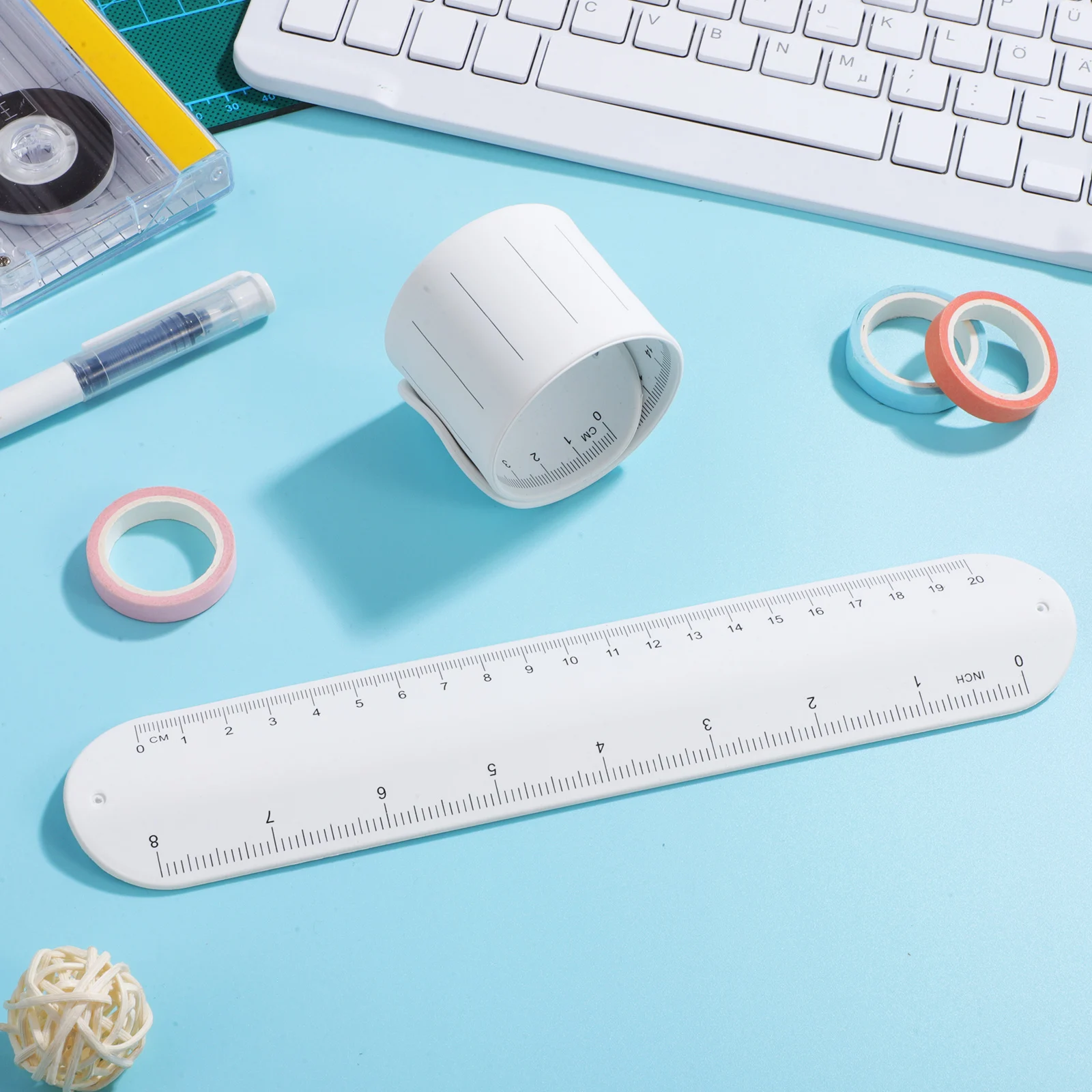 

2pcs Memo Circle 238x45mm Dry Erase Wristband Reusable Notes To Do Bracelet Erasable Surface Wearable Notepad Silicone Bands