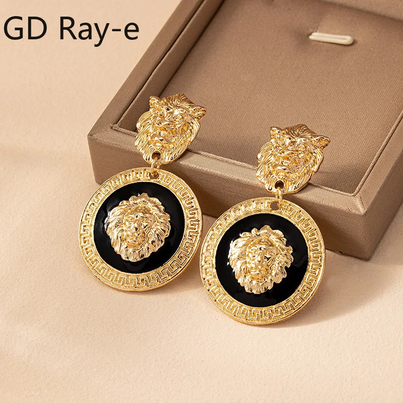 女性のためのヴィンテージゴールドイヤリング,エンボス加工されたライオンの頭のイヤリング,シンプルな気質,カラフルなドリップオイル,ギフト,ファッション