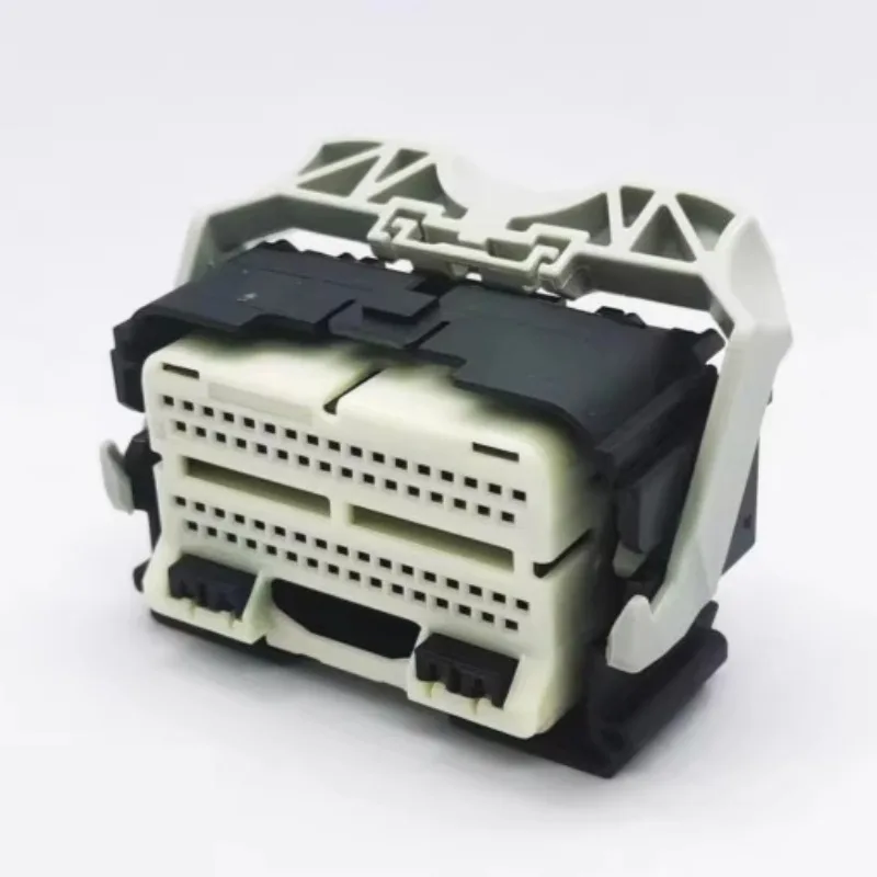 1438136-1 70 دبوس موصل سالب الإسكان، 0.64 مم و 1.5 مم محطة متوافقة، غلاف موصل كهربائي أصلي للأسلاك