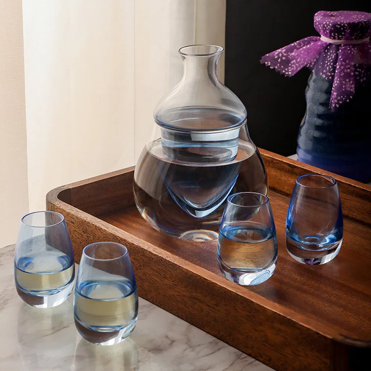 Modern Creative Toyo Sasaki Transparent Eco-friendly Glass Wine Pot with Cold and Warmer Functions 301-400ml Capacity Party Use