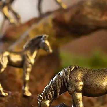 Antique Brass Solid Long Tail Horse Figurines Miniatures Feng Shui Ornaments Copper Zodiac Animal Mini Desktop Decoration Crafts