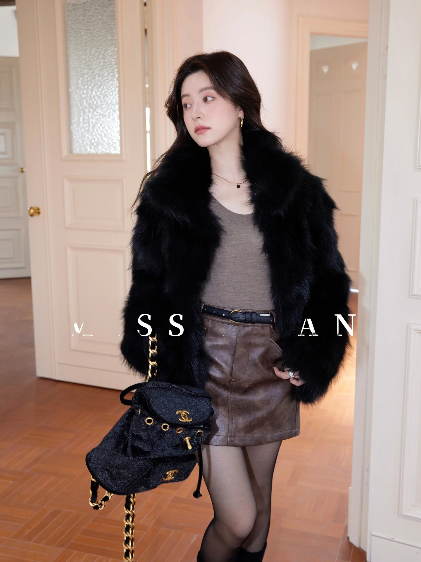 

Женская повседневная укороченная куртка из кроличьего меха с капюшоном и воротником-стойкой Miss Duan, осенняя новинка