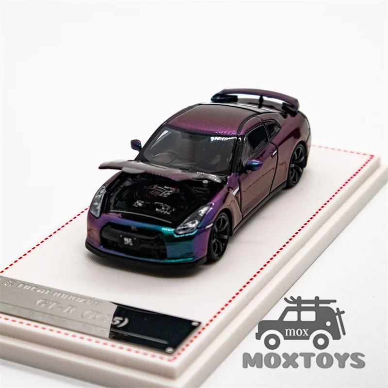 Focal Horizon FH 1:64 Skyline GT-R R35 Magic Purple/Silver Diecast Model Car