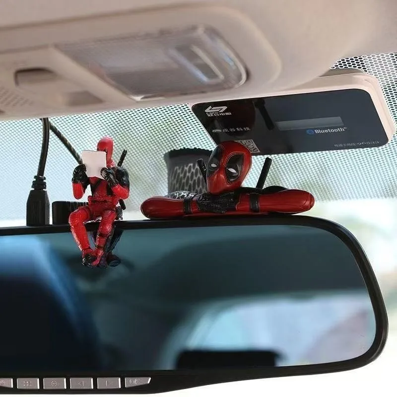 Deadpool أنيمي الكرتون البضائع Deadpool اكسسوارات السيارات الزينة الداخلية للرجال النساء أزياء شخصيات سطح المكتب العصرية