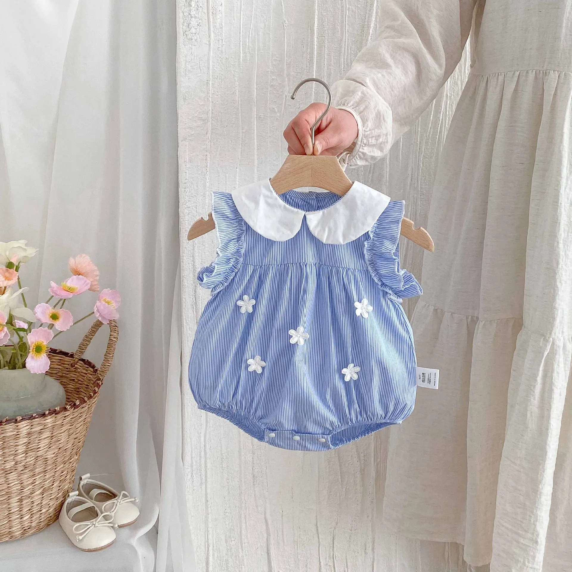 

Summer Sleeveless Ruffled Bodysuit for Baby Girls 0-2Y Newborn Infant Striped Floral Onesie Toddler Peter Pan Collar Jumpsuit