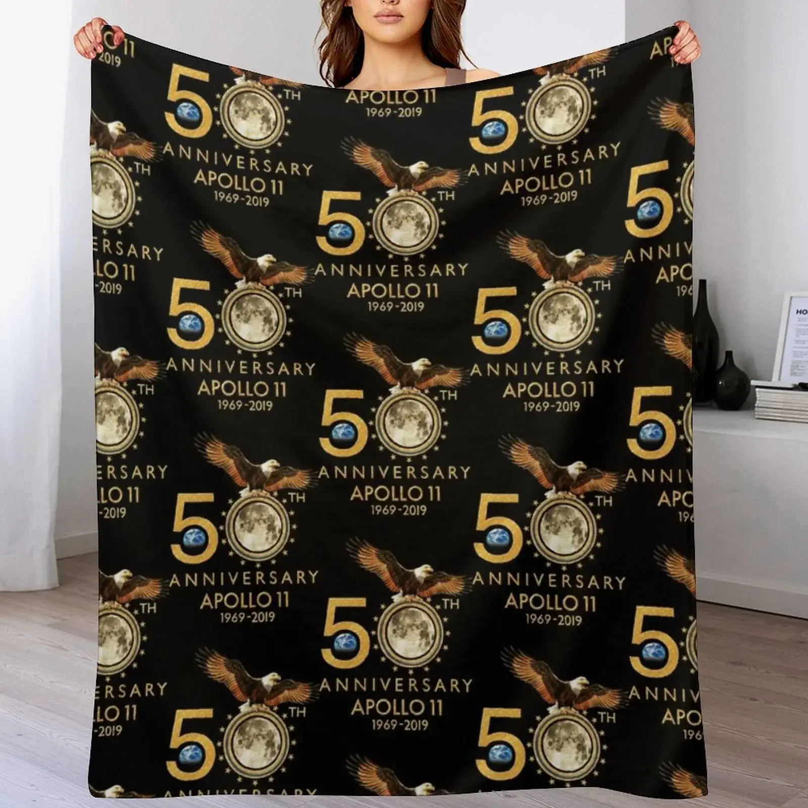 

50th Anniversary Apollo 11 moon landing 1969-2019 Classic T-Shirt Throw Blanket Decorative Soft Throw Blanket for Couch Sofa