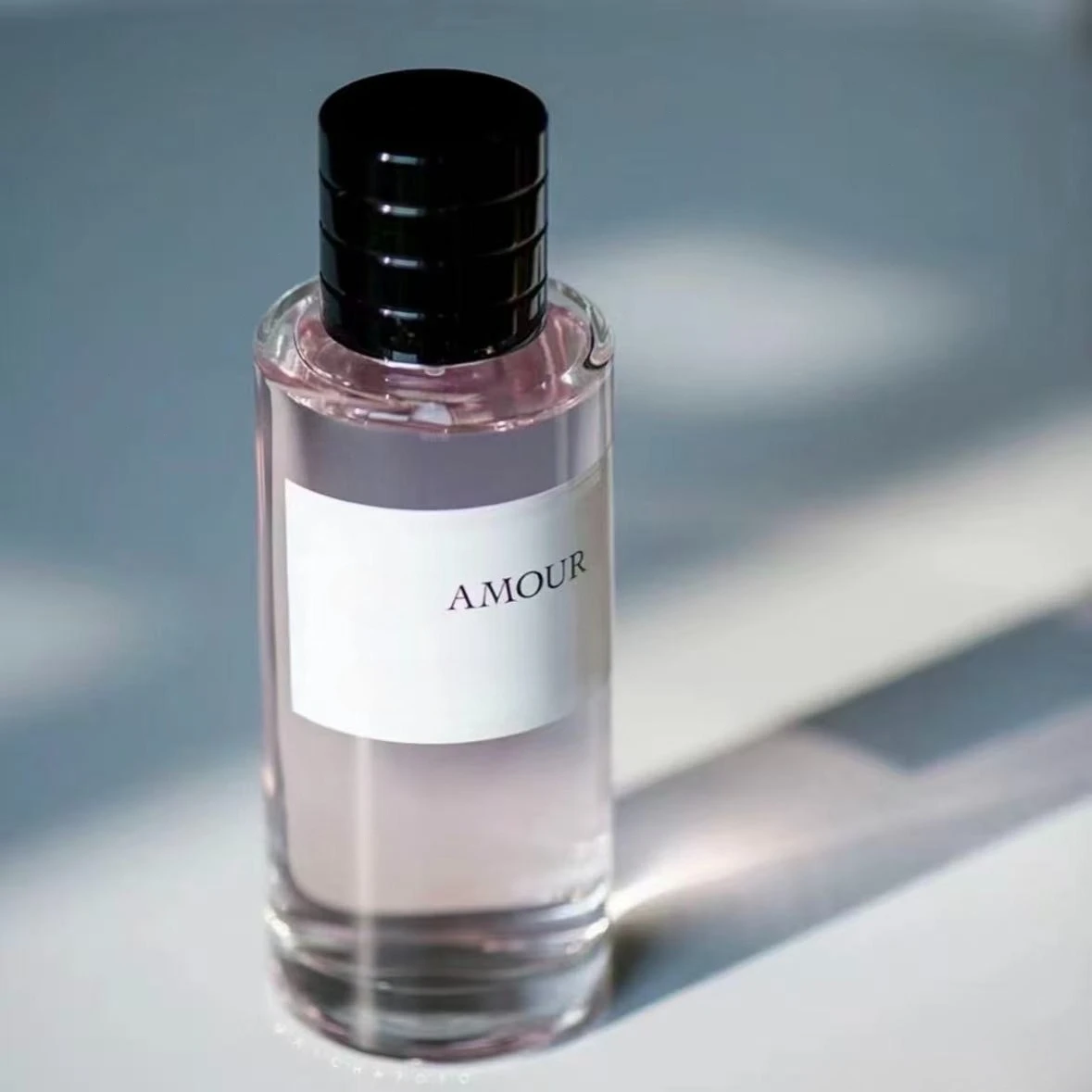 100/125ML ノーブルトレンド香水 エレガントで高貴な雰囲気を醸し出す 魅惑的で中毒性のある雰囲気を添える デートに最適