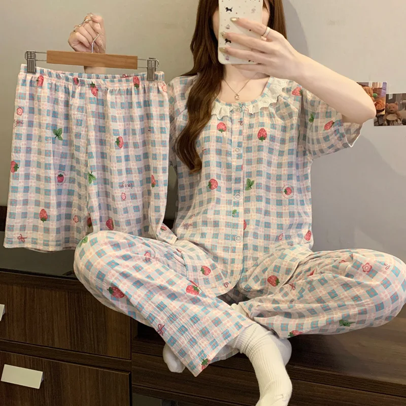

Retro Style Plaid Strawberry Clouds Cotton Pajamas Women Summer Short-Sleeved Short Lace Round Neck Loungewear Three-Piece Set