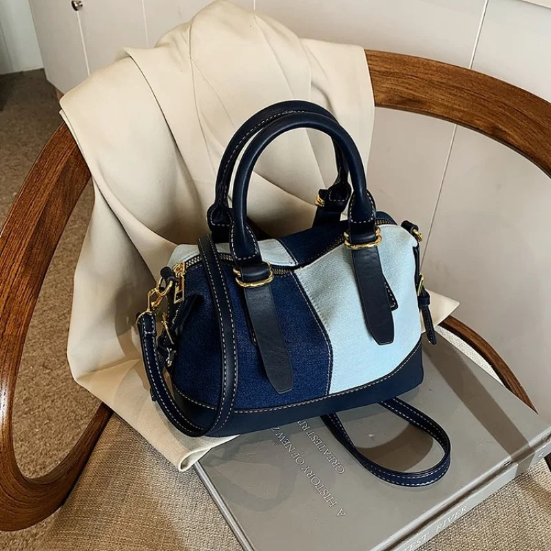 

Chic Women's Messenger Bag Premium Leather Crossbody Shoulder Handbag Luxury Brand Tote Purse Stylish Design