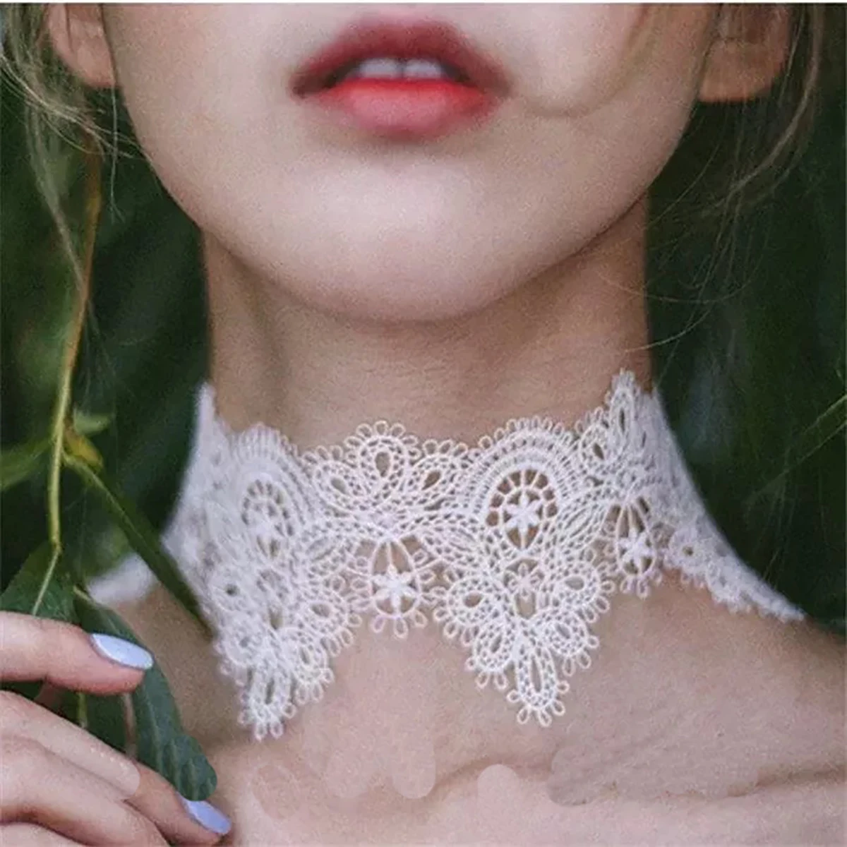 Black and white lace hollowed-out collar wide edge choker temperament neck band cover neck pattern scar neck jewelry choker neck