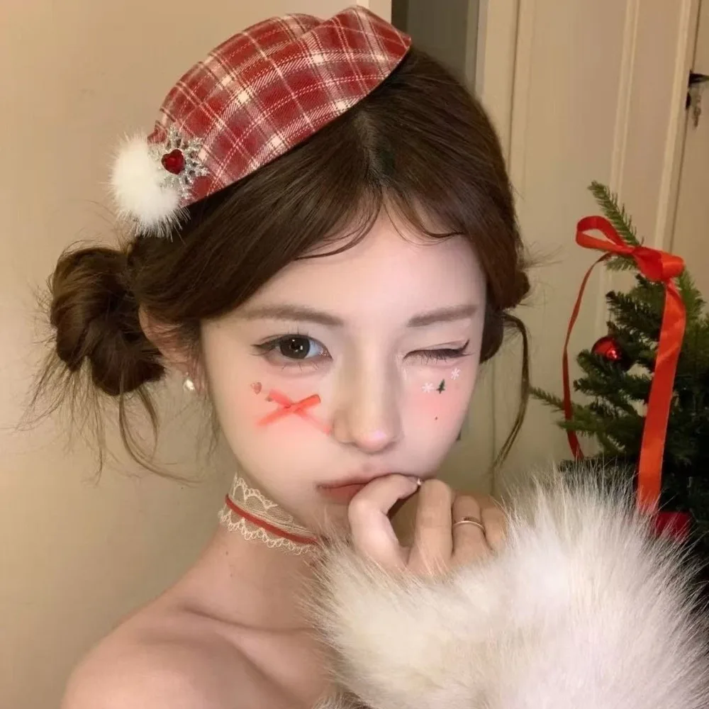 Doux glamour béret Fedoras chapeau pince à cheveux noeud rouge fascinateur chapeau épingle à cheveux atmosphérique Pom Pom chapeau haut-de-forme épingle à cheveux Occasion festive