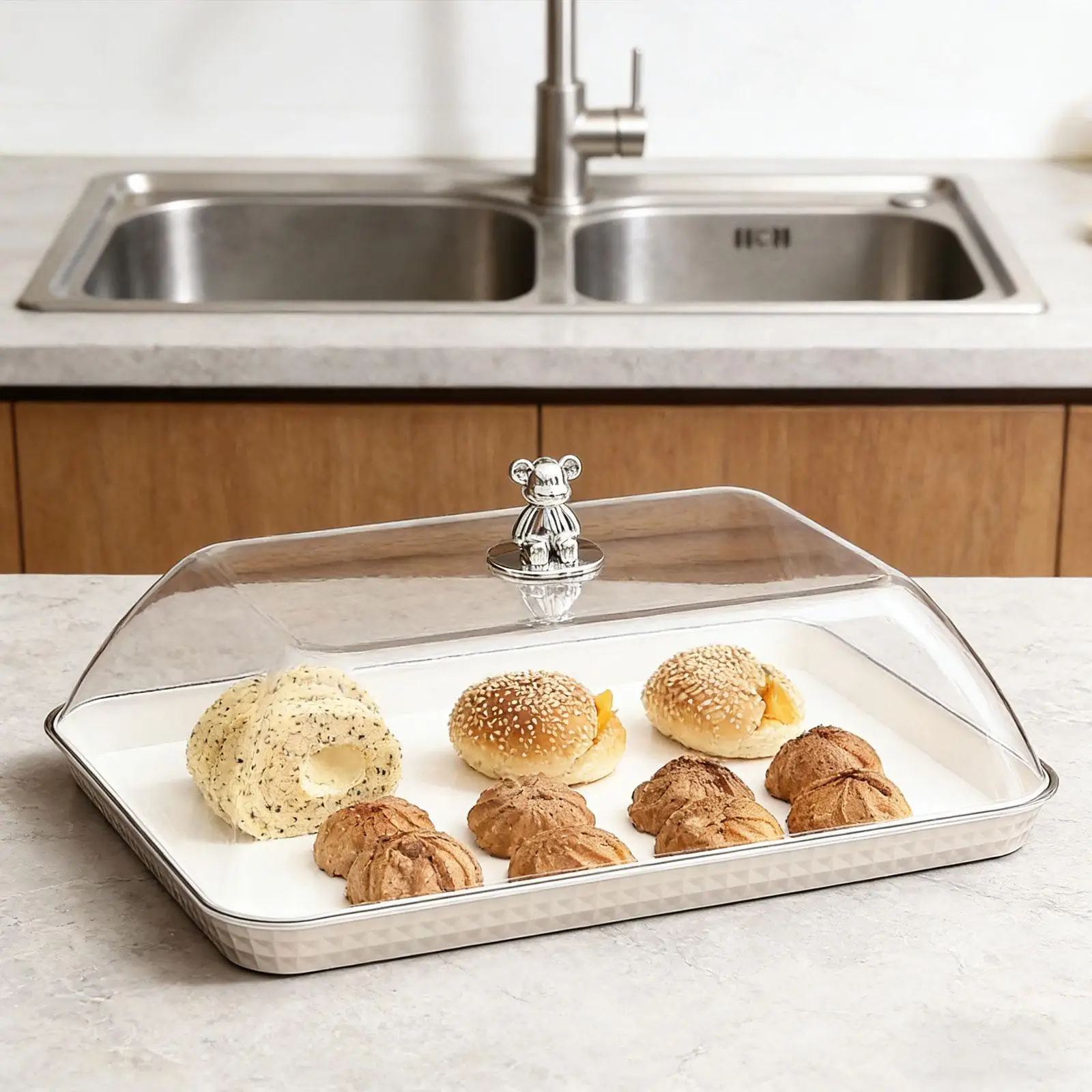 Elegant Plastic Cake Stand Cake Plate Server with Clear Dome Cover for Party Buffet Dessert and Sweet Table Display