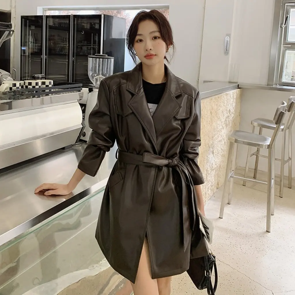 

Женская кожаная куртка для похудения в гонконгском стиле в стиле ретро, высококачественная шикарная универсальная верхняя одежда средней длины в западном стиле