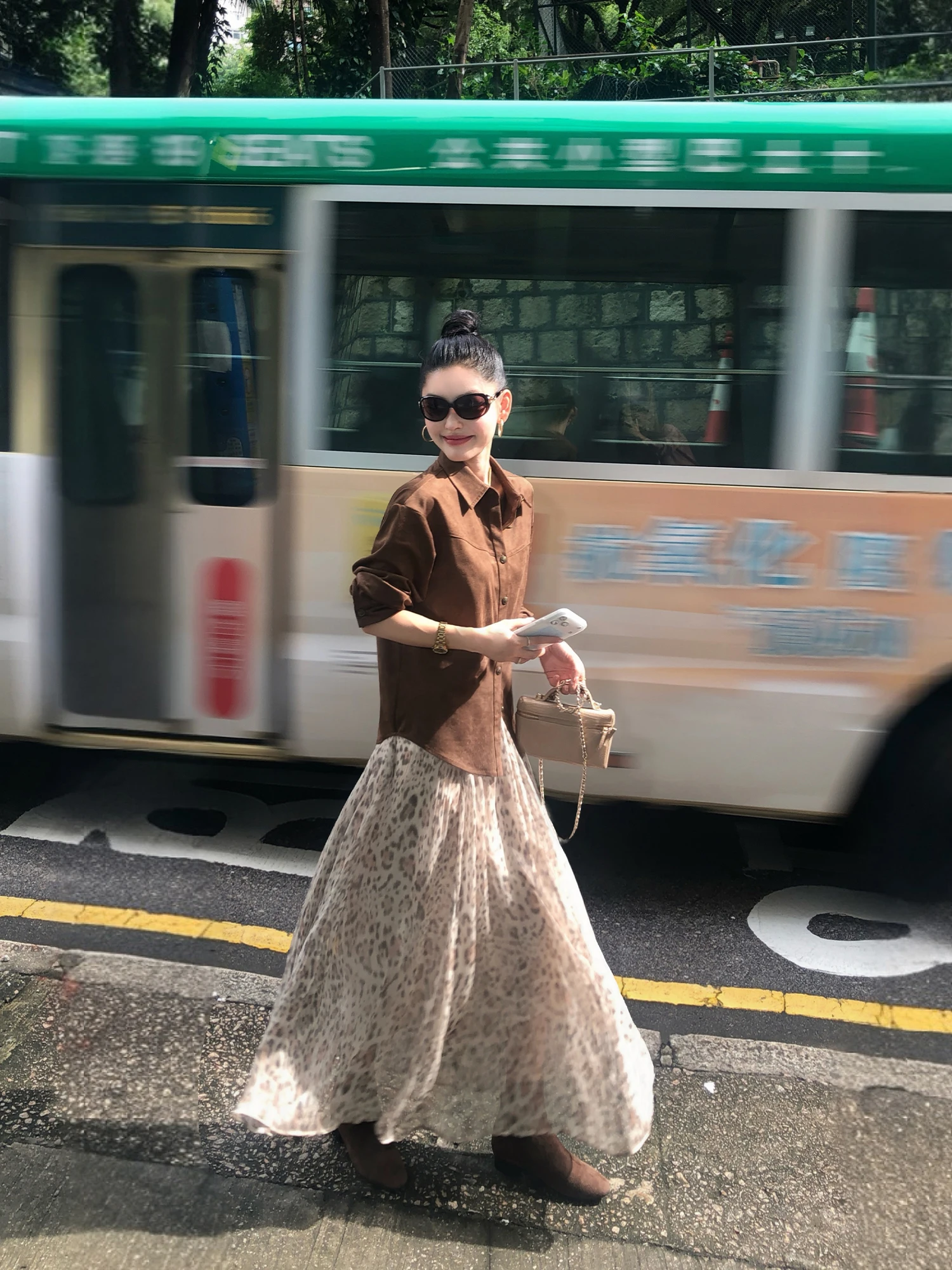 Pusumede Retro Leopard Print Half Skirt Women's Elastic Waist Design Commute Elegance Long Skirt Casual Style Standard Fit
