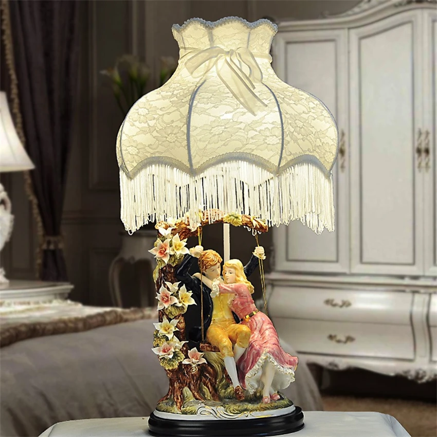 European-style palace ceramic cloth table lamps living room bedroom bedside lamp wedding room American princess desk lights