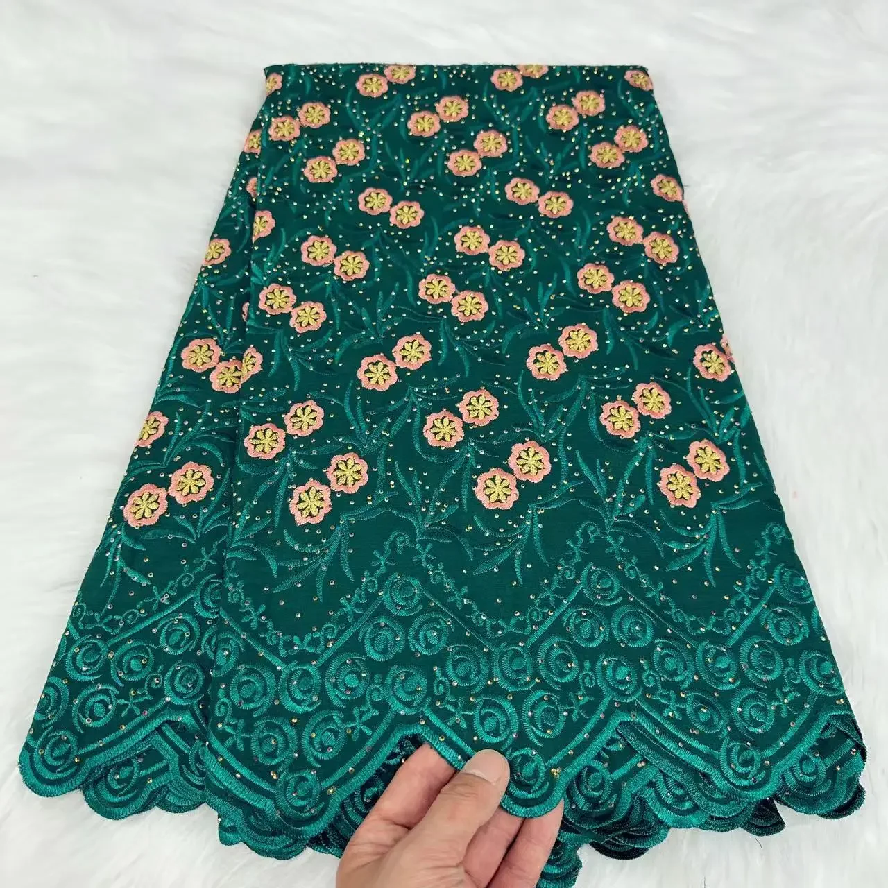 

Green African Swiss Lace Fabric Austria 100% Cotton Innovative Embroidered Fabric Nigerian Style Sewing Daily Clothing Materials