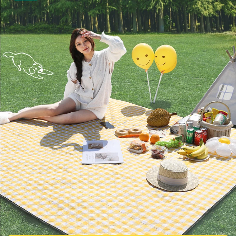 Picnic Mat Moisture Proof Pad Thickened Outdoor Outing Mat Camping Outdoor Picnic Water-Repellent Cloth Mat