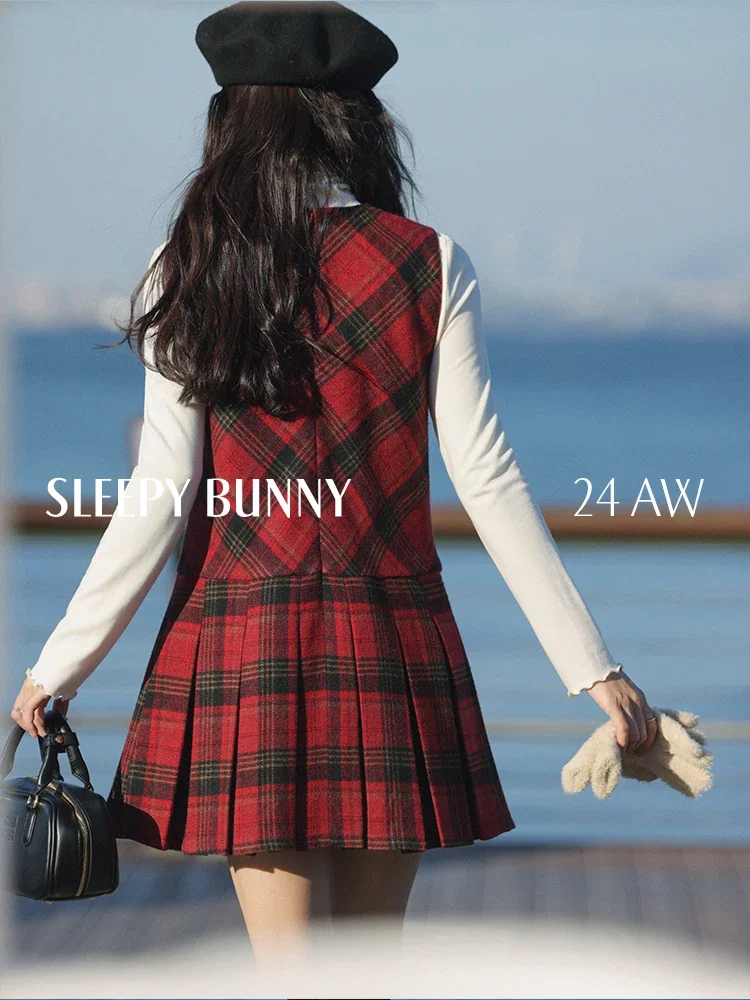 Vintage Wool Plaid Pinafore Dress for Petite Women Winter Retro Style Sleeveless Dress with Pleated Skirt 2025 Elegant Dresses