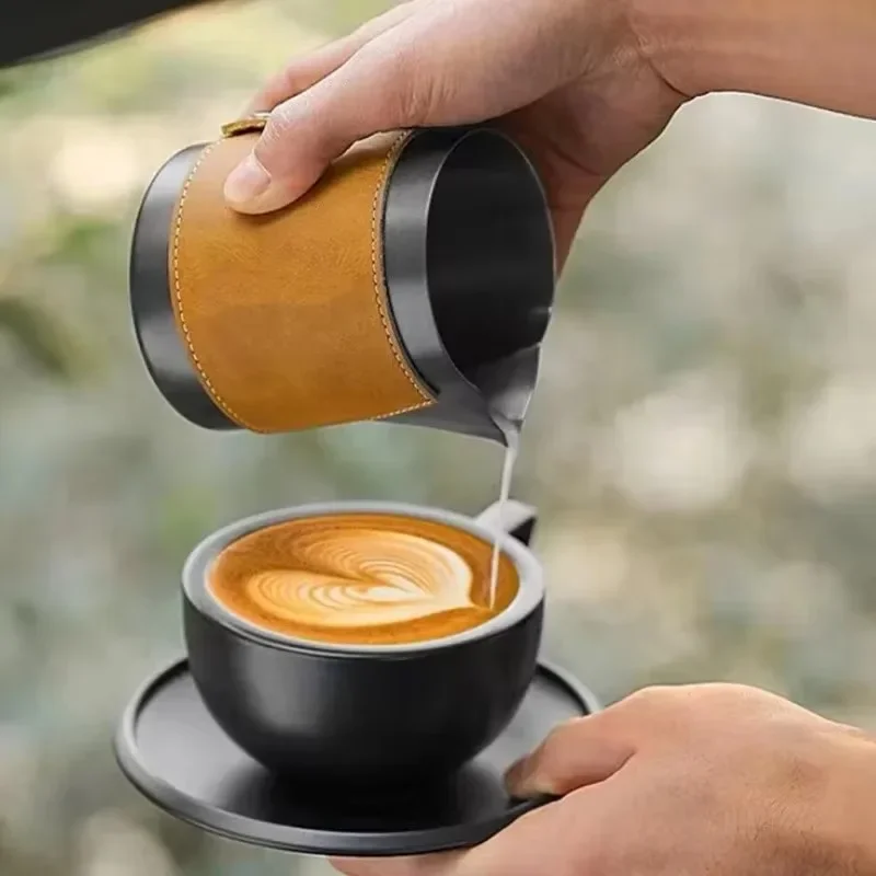 450ML Stainless Steel Pointed Coffee Latte Cup Milk Jug with Leather Cover Milk Foam Cup Coffee Latte Art Cup Barista Tool
