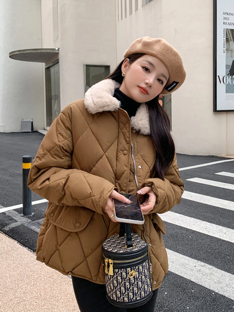 Coats Woman Winter 2022 Parkas Cold Proof Clothing Short Imitation Lamb Wool Color Contrast Lapel Cotton Thick Jacket Women Tops