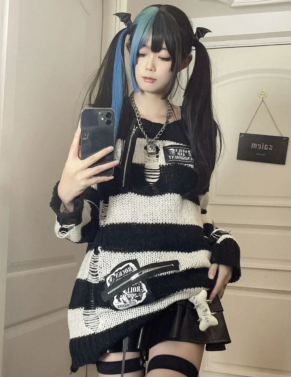 Gothic Punk Skull Patch Zipper Broken Sweater Women Harajuku Hollow Out Hole Knitted Jumper Streetwear Loose Female Pullover