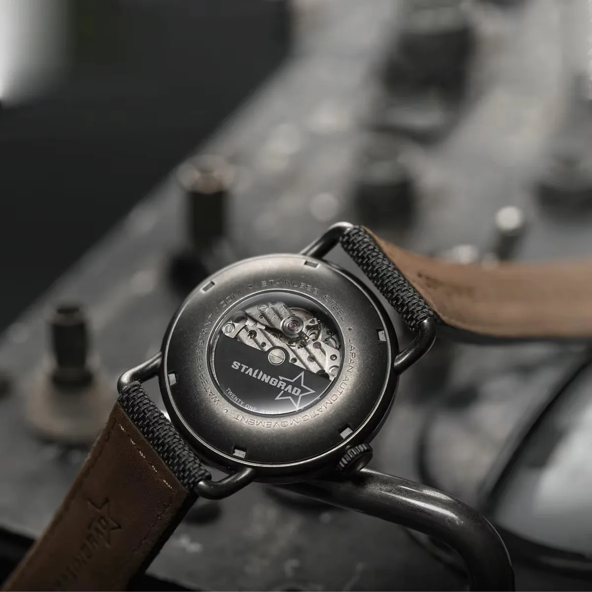 

2025 New Adventure Ready 42mm Men's Watch 8215 Movement 316L Steel Crystal Luminous Markers 100M Waterproof Timepiece watch for