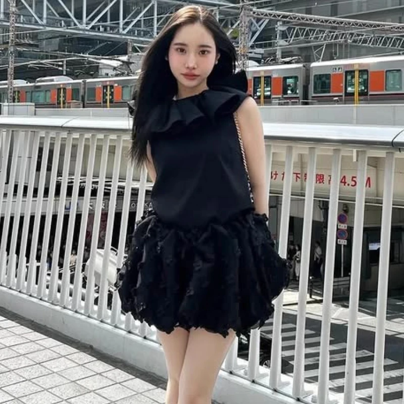 Faldas de estilo japonés a la moda, faldas de brotes dulces, novedad de verano, minifalda tridimensional con cuentas de flores para niñas y mujeres, color blanco y negro 2025